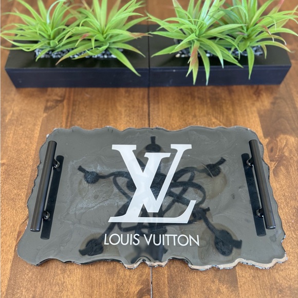 Serving Tray 🖤✨ - Picture 4 of 13